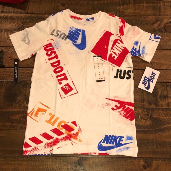 🆕 Nike & Jordan t-shirt (bundle) - Picture 2 of 8